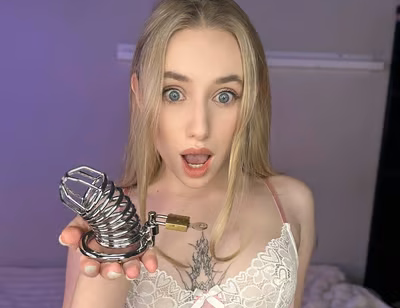 ✨  Horny Queen✨SERVE ME NOW 🔑 emilyqueen2 OnlyFans